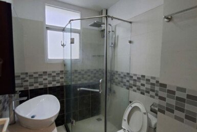 gen-h-z7261379595373_9a84b94c67bb8c11fbf61045003557be