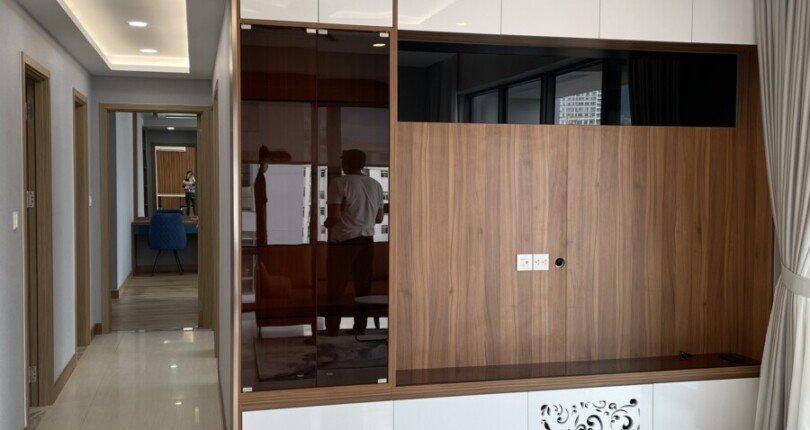 goc phong khach can ho ban 1 810x430 - Giá mua bán căn hộ 3pn tòa A chung cư Urban Hill phường Tân Hưng t11/2025