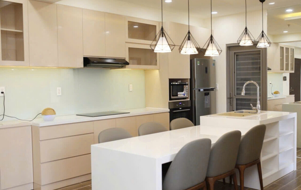 khong gian bep rong rai 10 1170x738 - Giá mua bán căn hộ 3pn số 07 tòa A chung cư Hưng Phúc Happy Residence phường Tân Mỹ T11/2025