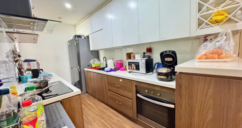 khong gian bep rong rai 12 810x430 - Giá mua bán căn hộ 3pn chung cư Cảnh Viên 1 phường Tân Mỹ T11/2025