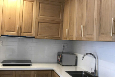 khong gian bep rong rai 7 385x258 - Giá mua bán căn hộ 2pn 77m2 tòa H chung cư Scenic Valley 1 phường Tân Mỹ T11/2025