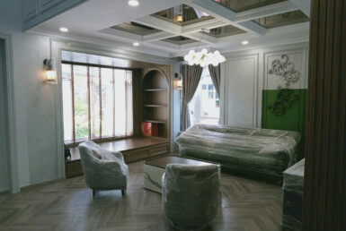 khong gian phong khach nha biet thu ban 385x258 - Giá mua bán nhà Biệt thự nguyên căn góc Nội khu Phú Gia phường Tân Hưng T11/2025