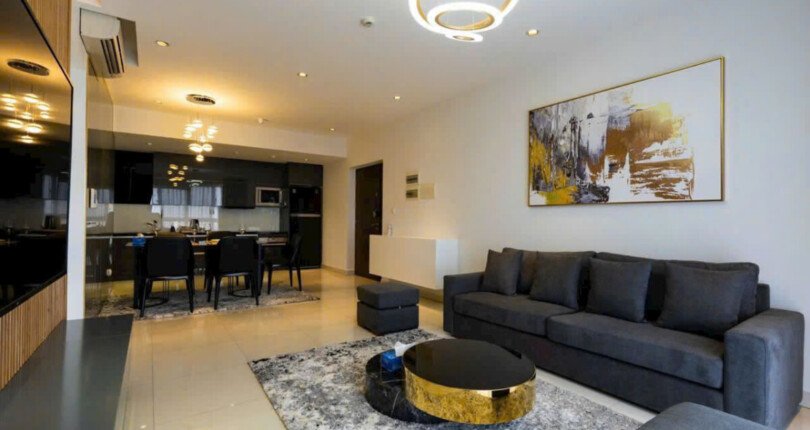 khong gian phong khach sang trong 810x430 - Giá cho thuê căn hộ 3pn tòa M chung cư Happy Valley phường Tân Hưng T11/2025