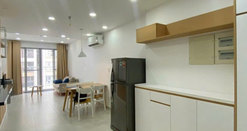 khu vuc bep va phong an rong rai 810x430 - Giá mua bán căn hộ 2pn chung cư Scenic Valley 1 phường Tân Mỹ T11/2025