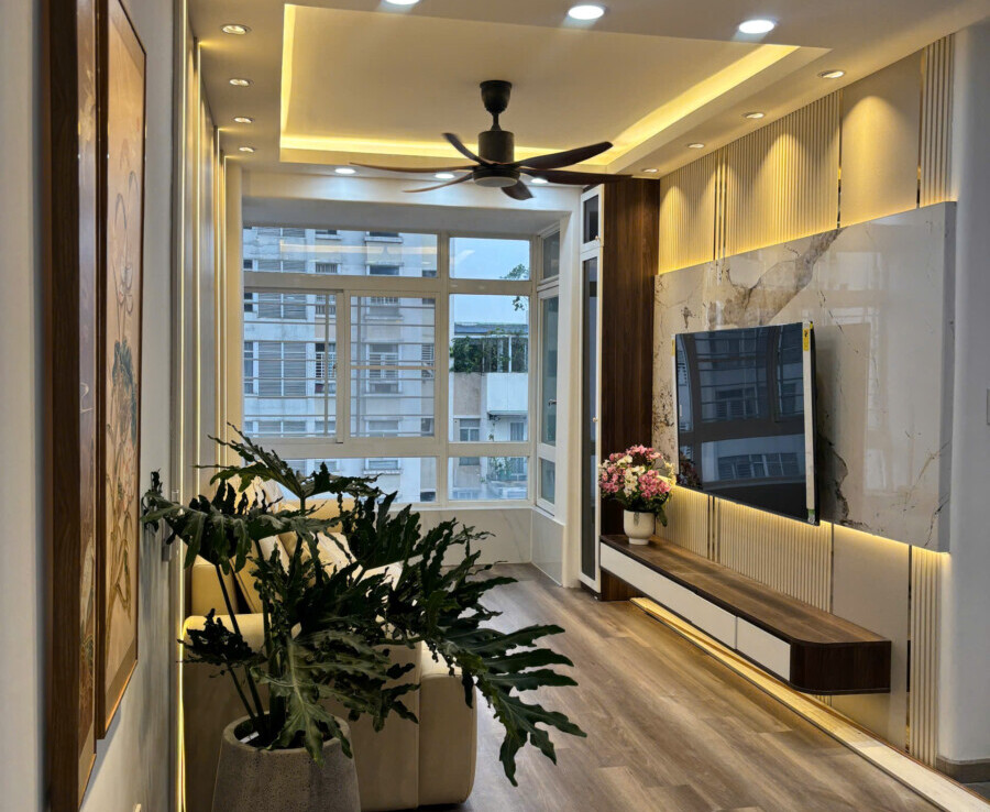 phong khach can ho ban 21 900x738 - Bán căn hộ chung cư Sky Garden 3, diện tích 68m2, giá 5.4 tỷ , nhà đẹp, nội thất cao cấp.