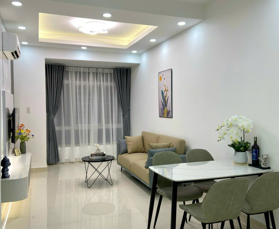 phong khach can ho ban 27 900x738 - Bán căn hộ chung cư Sky Garden 3, 03pn, giá 5.450 tỷ, nhà đang có hợp đồng thuê 18tr/tháng.