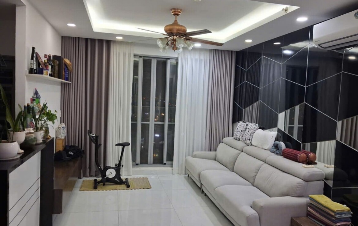 phong khach can ho ban 50 1170x738 - Giá mua bán căn hộ 2pn tòa D chung cư Green Valley phường Tân Mỹ T122/2025