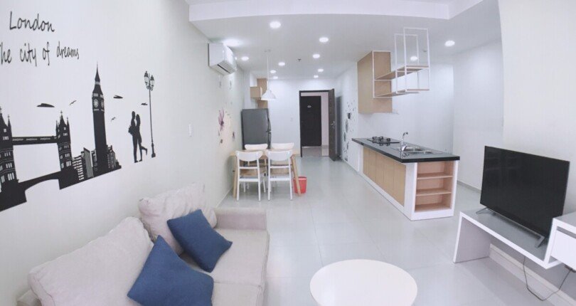 phong khach can ho can ban 18 810x430 - Bán căn hộ 02pn , chung cư Scenic Vallley 1, giá 6.6 tỷ, đầy đủ nội thất, view nội khu , không ồn.