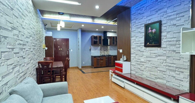 phong khach can ho can ban gap 3 810x430 - Cho thuê căn góc, 91m2, chung cư Sky Garden 1, 03pn, giá 17tr/tháng, nội thất đầy đủ.