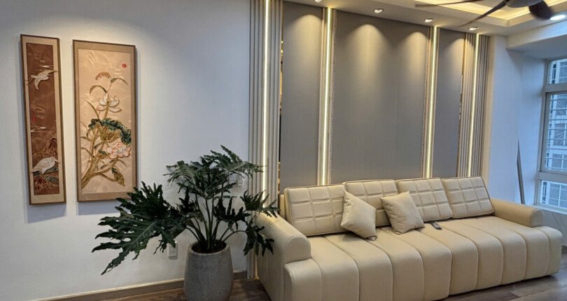 phong khach can ho can ho 810x430 - Bán căn hộ chung cư Sky Garden 3, diện tích 68m2, giá 5.4 tỷ , nhà đẹp, nội thất cao cấp.