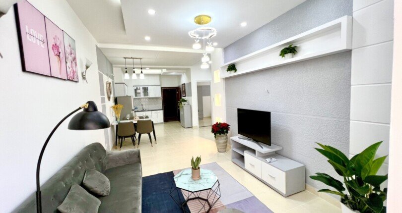 phong khach trong can ho can ban sky garden 2 2 810x430 - Cần bán nhanh trong tháng căn hộ 71m2, chung cư sky garden 2, nhà đẹp, giá 4.860 tỷ.
