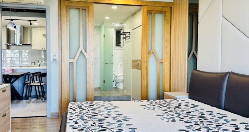 phong ngu can ho can cho thue 4 810x430 - Cho thuê căn hộ 133m2, chung cư Scenic Valley 1, vuiew sân golf, giá 1.500usd/tháng, đầy đủ nội thất.