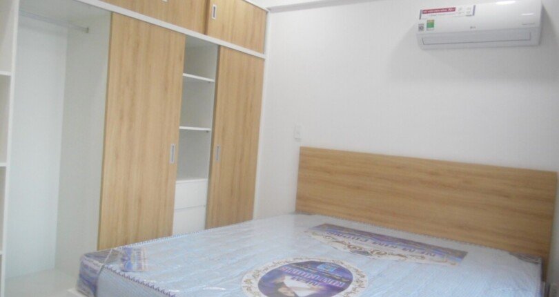 phong ngu can ho can cho thue 6 810x430 - Cho thuê căn hộ 80m2, 02pn, chung cư Scenic Valley 1, giá 20tr/tháng, nội thất đầy đủ.
