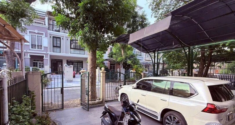 san vuon truoc nha ban 810x430 - Giá mua bán nhà Biệt thự nguyên căn 4pn Nội khu Mỹ Thái 3 phường Tân Mỹ T11/2025