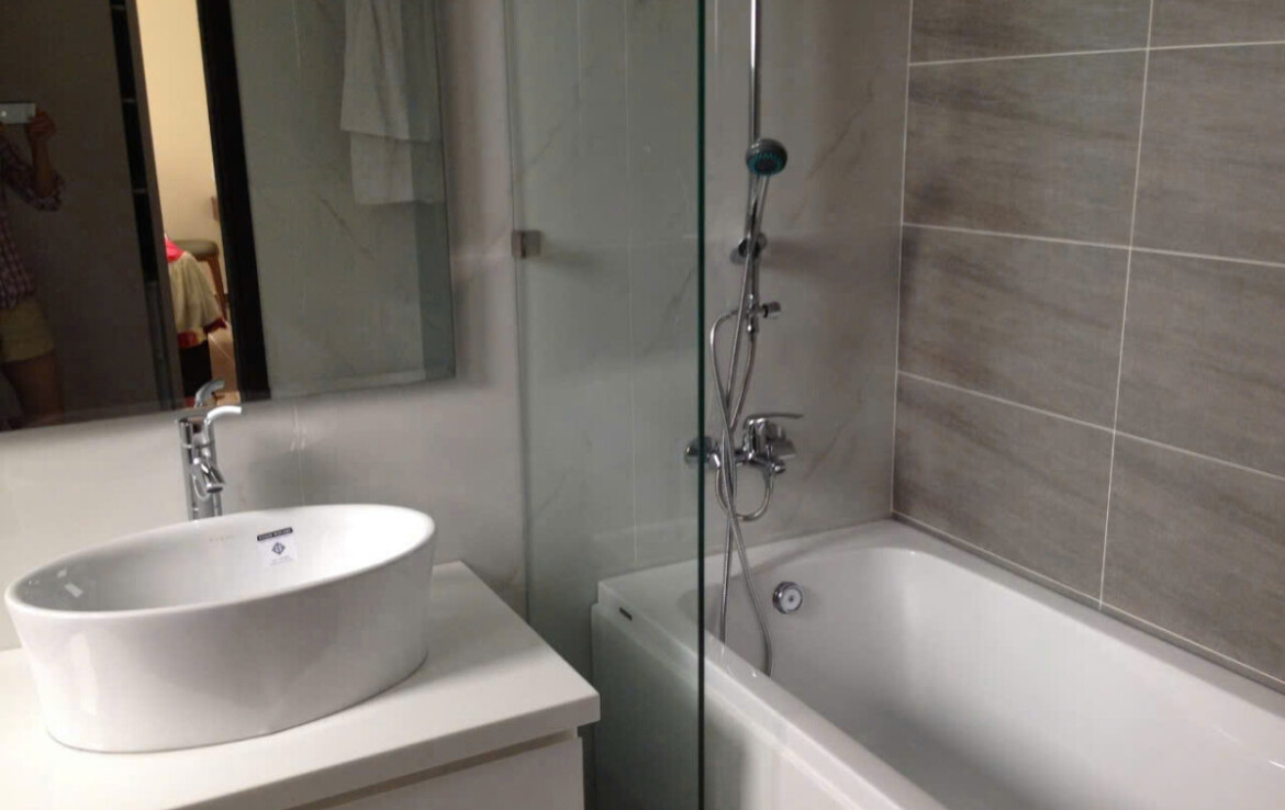 toilet master co bon tam nam 1170x738 - Giá mua bán căn hộ 3pn số 07 tòa A chung cư Hưng Phúc Happy Residence phường Tân Mỹ T11/2025