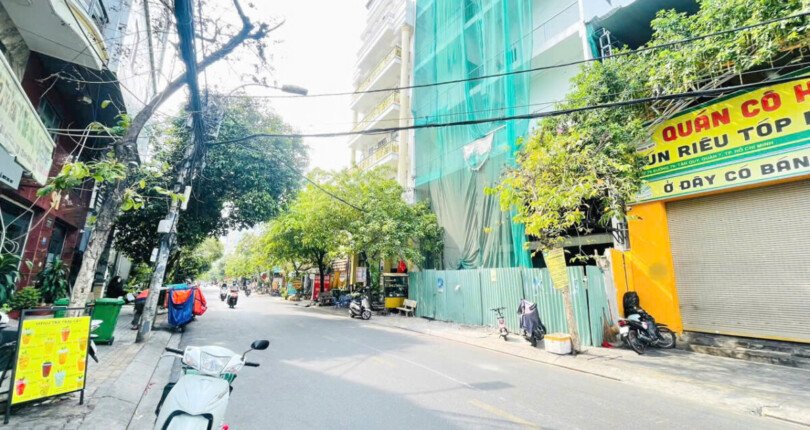 vi tri dat lien ke nhieu toa nha chdv 810x430 - Giá mua bán đất nền xây chdv mặt Đường số 79 phường Tân Hưng T11/2025