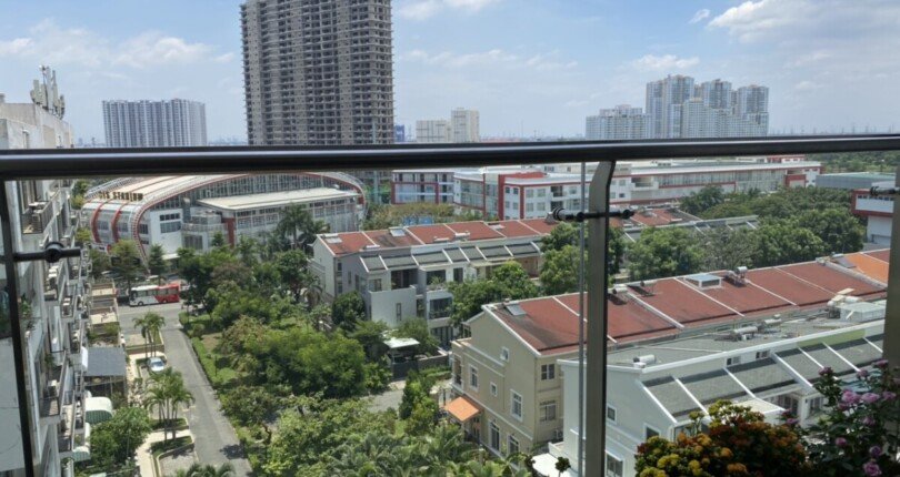 view ban cong can ho ban 810x430 - Giá mua bán căn hộ 3pn tòa B chung cư Hưng Phúc Premier phường Tân Mỹ T11/2025
