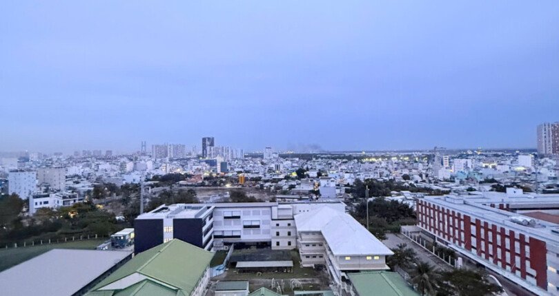 view can ho ban 8 810x430 - Giá mua bán căn hộ 2pn tòa G chung cư The Peak phường Tân Mỹ T12/2025