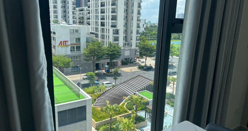 view phong ngu can ho ban 1 810x430 - Giá mua bán căn hộ 3pn tòa A chung cư Cardinal Court phường Tân Mỹ T11/2025