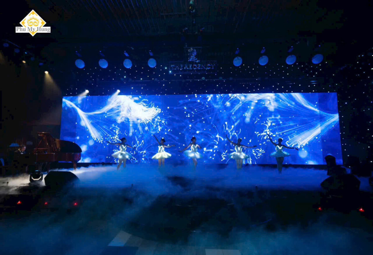 z7207126553816 cb86c0e75fd8b0fd62aac52fcc4ebaf8 - The Regency - Khoảnh khắc " Vi&ecirc;n ngọc trai đen" tỏa s&aacute;ng