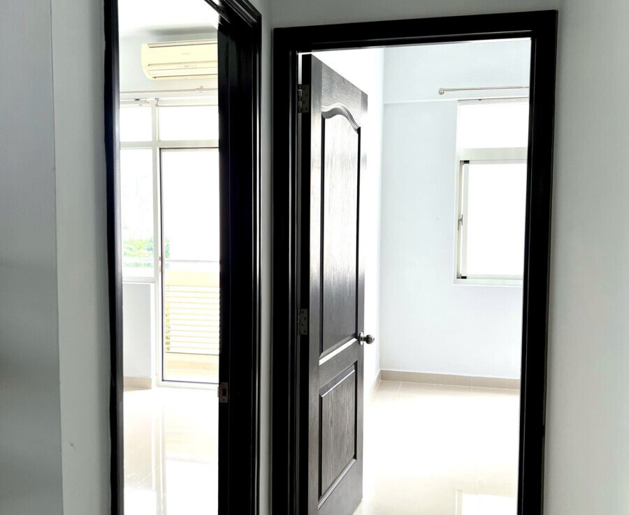 2 phong ngu gan nhau 900x738 - Giá mua bán căn hộ 3pn view hồ bơi chung cư Cảnh Viên 2 phường Tân Mỹ T1/2026