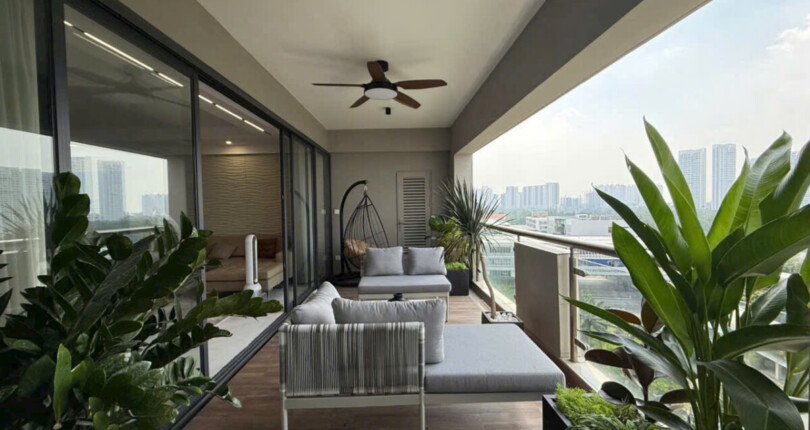 balcony sau sua chua 810x430 - Mua b&aacute;n căn hộ chung cư Mỹ Ph&aacute;t Ph&uacute; Mỹ Hưng Quận 7 gi&aacute; rẻ