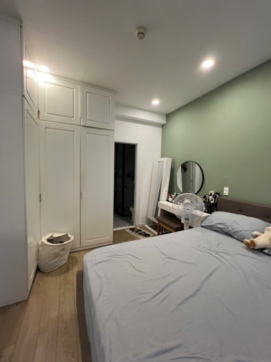 ban can ho Saigon South Residences 3 2 - Bán căn hộ Saigon South Residences. DT 71m2 Nhà đẹp- Đầy đủ nội thất- 2 Phòng-2wc- Lầu trung- View nam- Giá 5.6 Tỷ