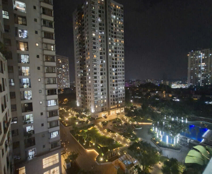 ban can ho Saigon South Residences 900x738 - Bán căn hộ Saigon South Residences. DT 71m2 Nhà đẹp- Đầy đủ nội thất- 2 Phòng-2wc- Lầu trung- View nam- Giá 5.6 Tỷ