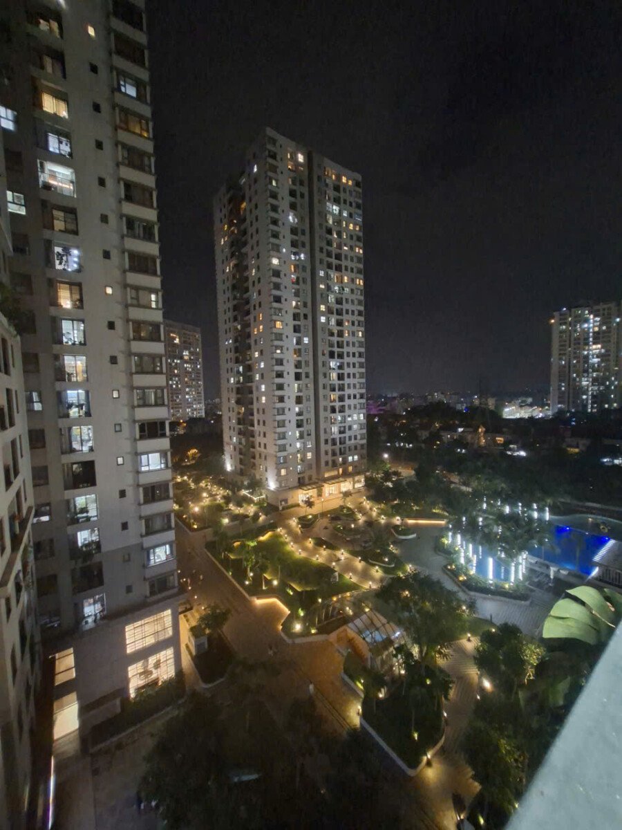 ban can ho Saigon South Residences - Bán căn hộ Saigon South Residences. DT 71m2 Nhà đẹp- Đầy đủ nội thất- 2 Phòng-2wc- Lầu trung- View nam- Giá 5.6 Tỷ