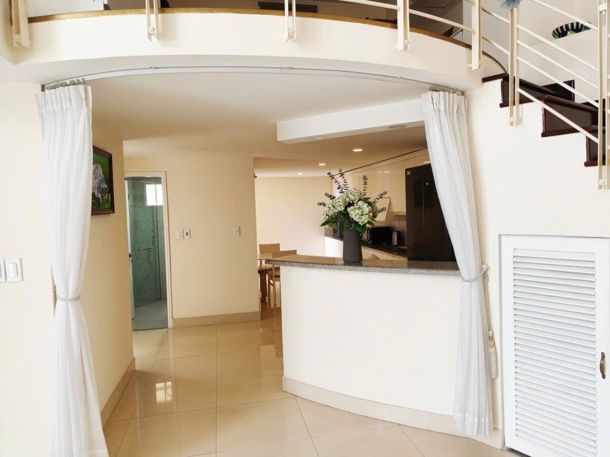 ban can ho duplex sky garden 1 13 - Bán căn Duplex Sky Garden 1. Tổng diện tích 131m2 Thiết kế 3 Phòng-2wc- Nội thất như hình- View nam mát mẻ- Giá 7.850 Tỷ