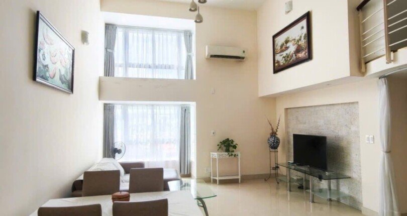 Bán căn Duplex Sky Garden 1. Tổng diện tích 131m2 Thiết kế 3 Phòng-2wc- Nội thất như hình- View nam mát mẻ- Giá 7.850 Tỷ