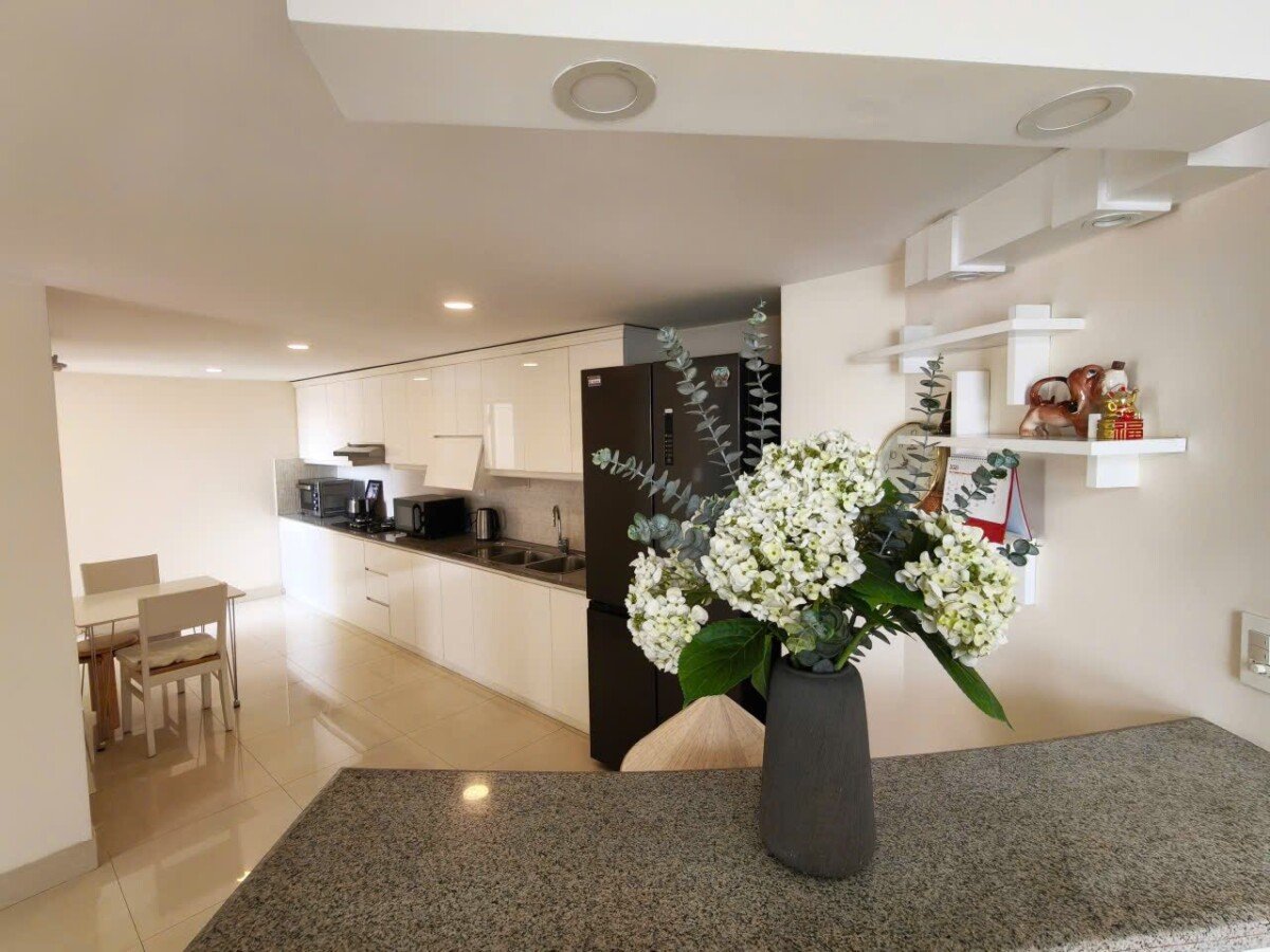 ban can ho duplex sky garden 1 8 - Bán căn Duplex Sky Garden 1. Tổng diện tích 131m2 Thiết kế 3 Phòng-2wc- Nội thất như hình- View nam mát mẻ- Giá 7.850 Tỷ