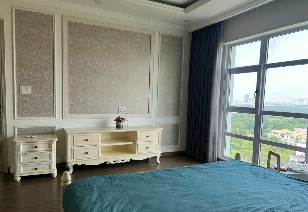 ban can ho happy valley 12 - Bán căn hộ Happy Valley DT 135m2 Lầu cao- View đông nam- 3 Phòng ngủ-2wc- Nội thất đầy đủ- Giá bán 12 Tỷ