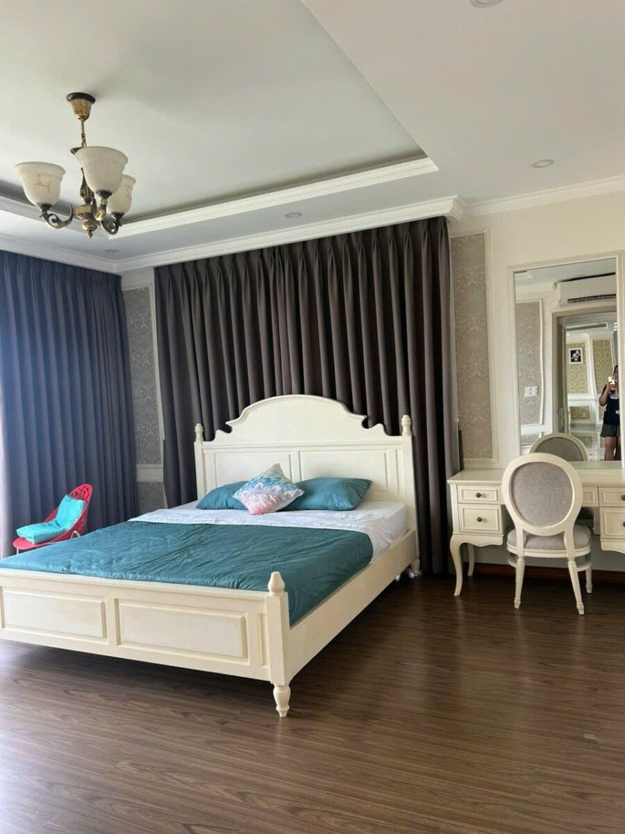 ban can ho happy valley 6 - Bán căn hộ Happy Valley DT 135m2 Lầu cao- View đông nam- 3 Phòng ngủ-2wc- Nội thất đầy đủ- Giá bán 12 Tỷ