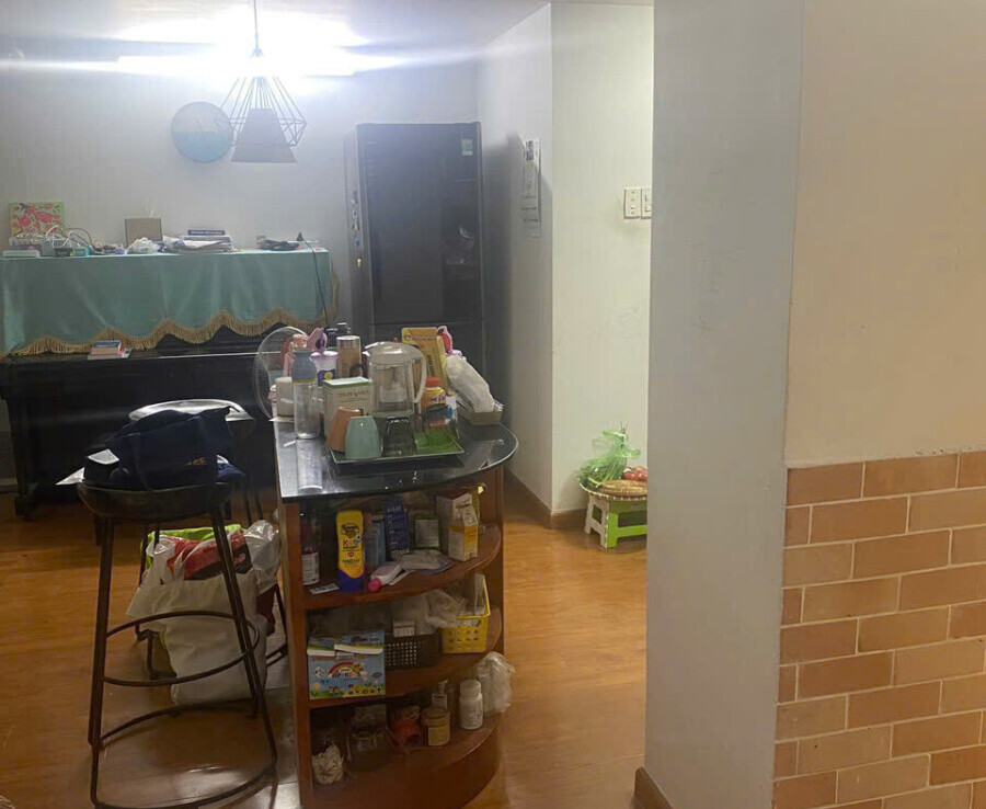 ban can ho hung vuong 2 5 900x738 - Bán căn hộ Hưng Vượng 2. DT 70m2 Nhà thiết kế 2 Phòng ngủ-1wc Nội thất đầy đủ- View hướng Nam- Giá tốt 4.350 Tỷ