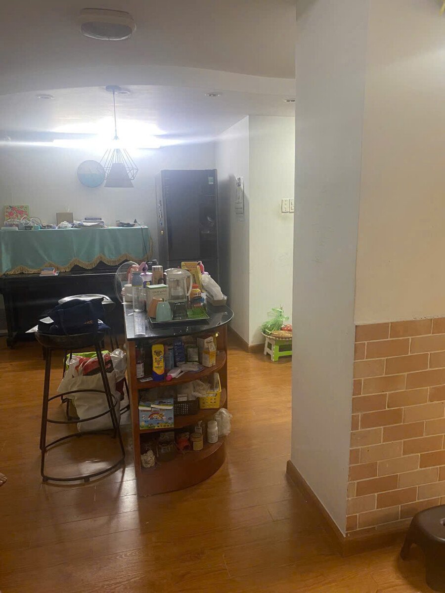 ban can ho hung vuong 2 5 - Bán căn hộ Hưng Vượng 2. DT 70m2 Nhà thiết kế 2 Phòng ngủ-1wc Nội thất đầy đủ- View hướng Nam- Giá tốt 4.350 Tỷ