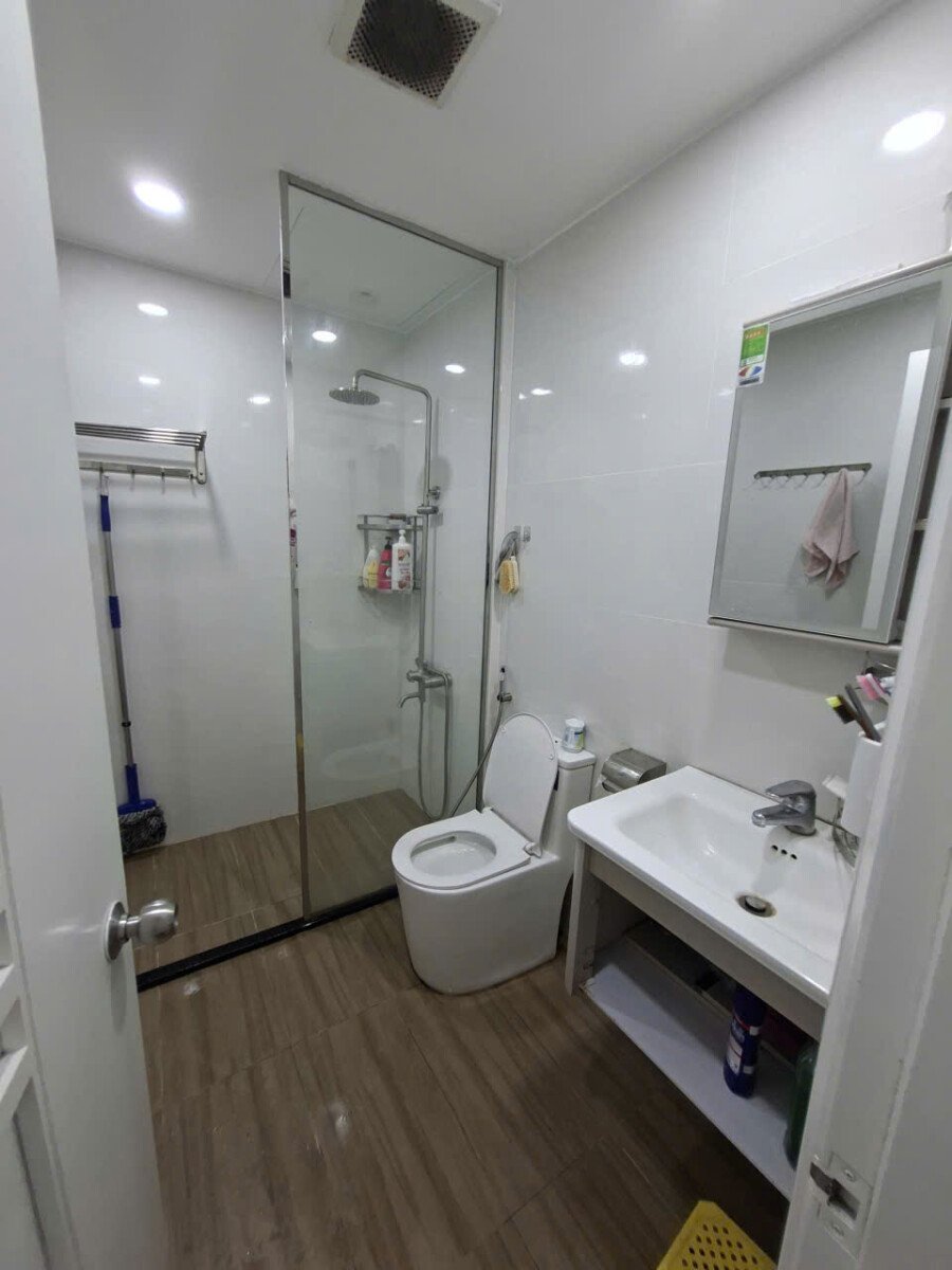 ban can ho hung vuong 3 4 1 - Bán căn hộ Hưng Vượng 3. DT 70m2 Thiết kế 2 Phòng ngủ-2wc Hiện đang cho thuê 12 Triệu/Tháng. Giá bán 4.350 Tỷ