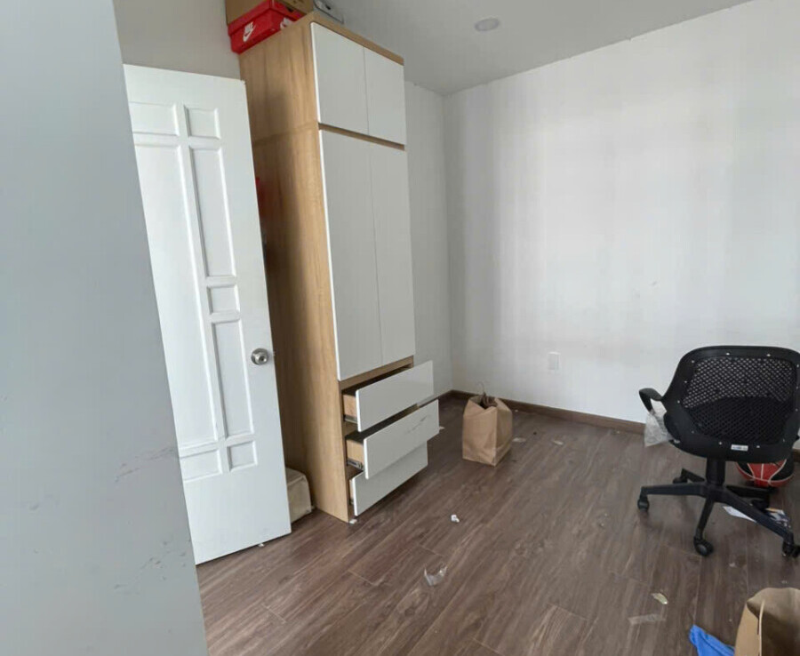 ban can ho hung vuong 3 4 900x738 - Bán căn hộ Hưng Vượng 3. DT 70m2 Thiết kế 2 Phòng ngủ-1wc- Nhà đẹp- sẵn hợp đồng thuê 12 Triệu. Giá bán 4.380 Tỷ