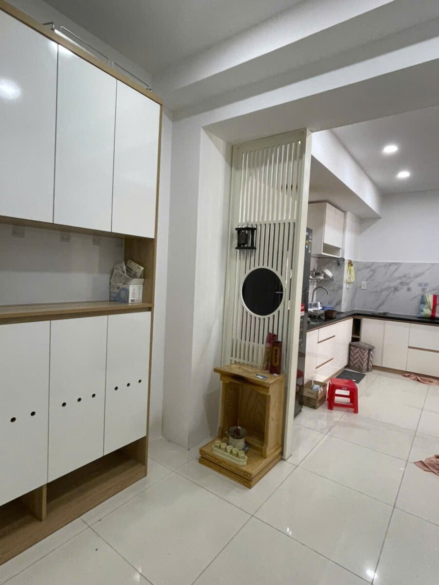 ban can ho hung vuong 3 5 - Bán căn hộ Hưng Vượng 3. DT 70m2 Thiết kế 2 Phòng ngủ-1wc- Nhà đẹp- sẵn hợp đồng thuê 12 Triệu. Giá bán 4.380 Tỷ