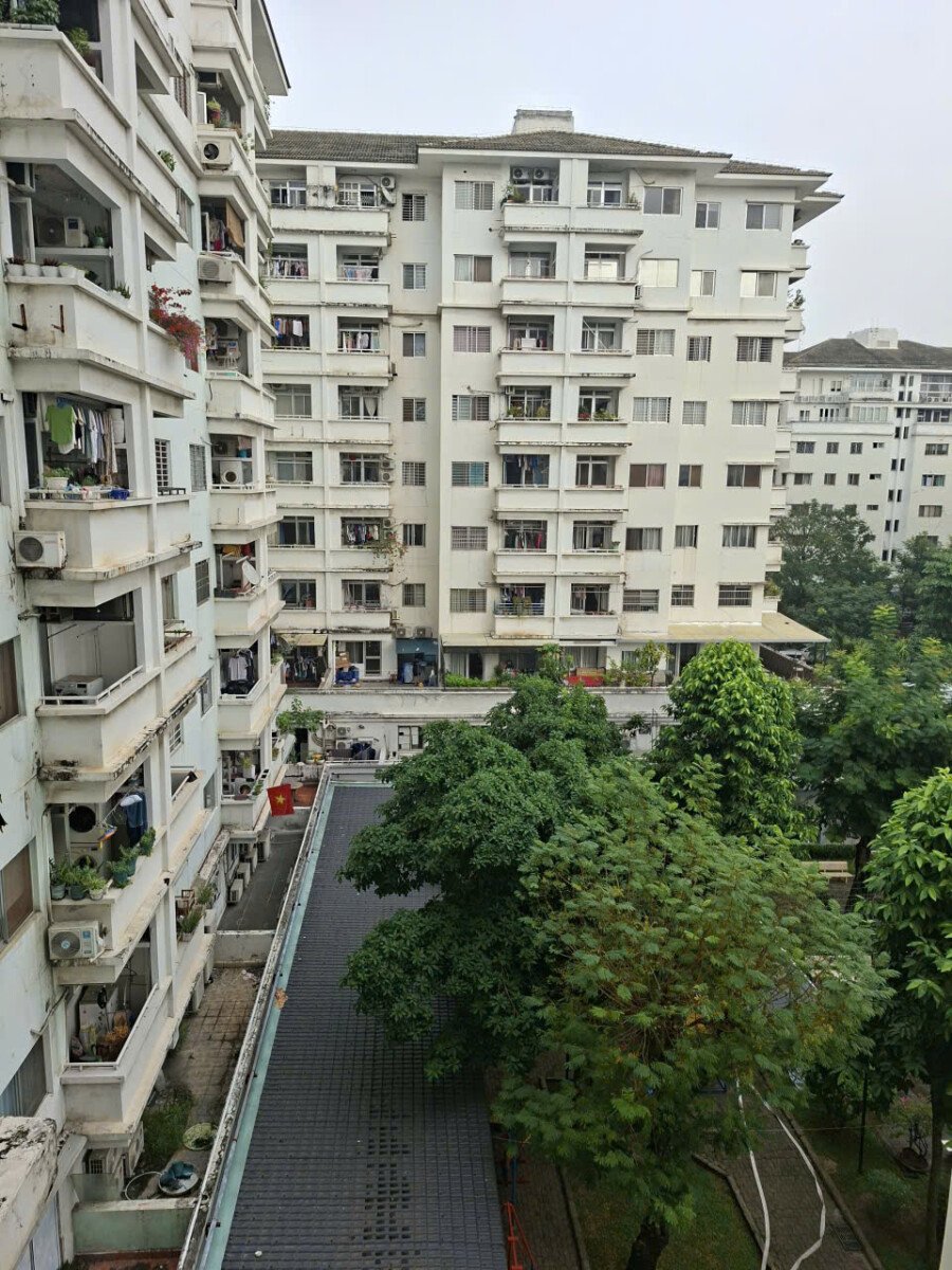 ban can ho hung vuong 3 6 1 - Bán căn hộ Hưng Vượng 3. DT 70m2 Thiết kế 2 Phòng ngủ-2wc Hiện đang cho thuê 12 Triệu/Tháng. Giá bán 4.350 Tỷ