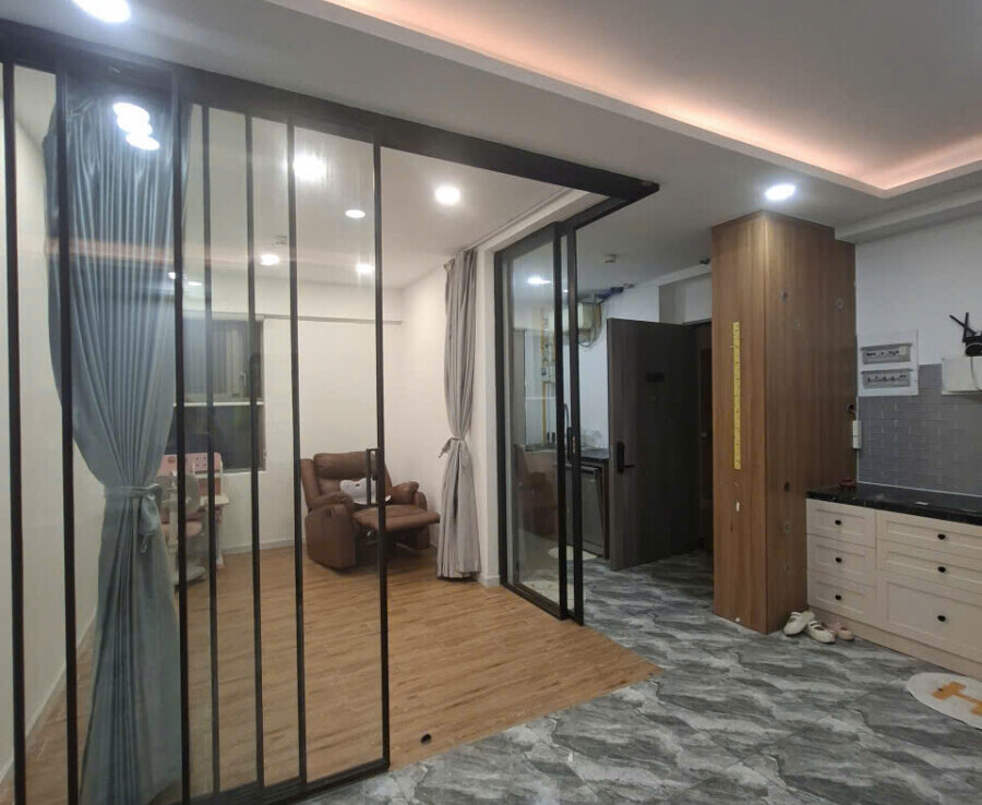 ban can ho saigon south residences 2 4 900x738 - Cần bán căn hộ Saigon South Residences. DT 71m2 Thiết kế 2 Phòng-1wc- Lầu cao View hồ bơi- Giá bán 5.450 Tỷ