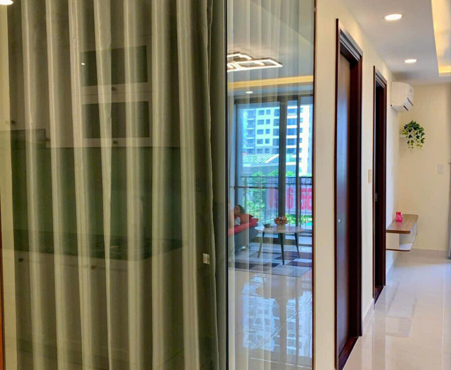 ban can ho saigon south residences 3 1 900x738 - Bán căn hộ Saigon South Residences. DT 65m2 Thiết kế 2 Phòng-2wc- Nội thất đầy đủ- Có ô xe- Giá bán 5.5 Tỷ