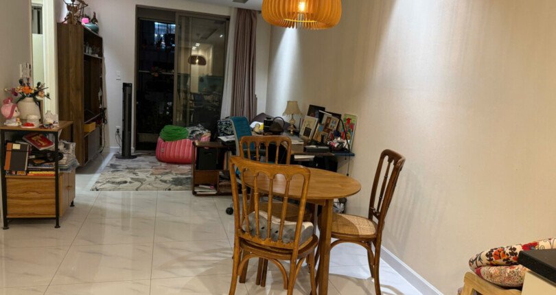Cần bán căn hộ Saigon South Residences. DT 71m2 Thiết kế 2 Phòng ngủ-2wc- Nội thất đầy đủ- lầu cao view đẹp- Giá 5.8 Tỷ