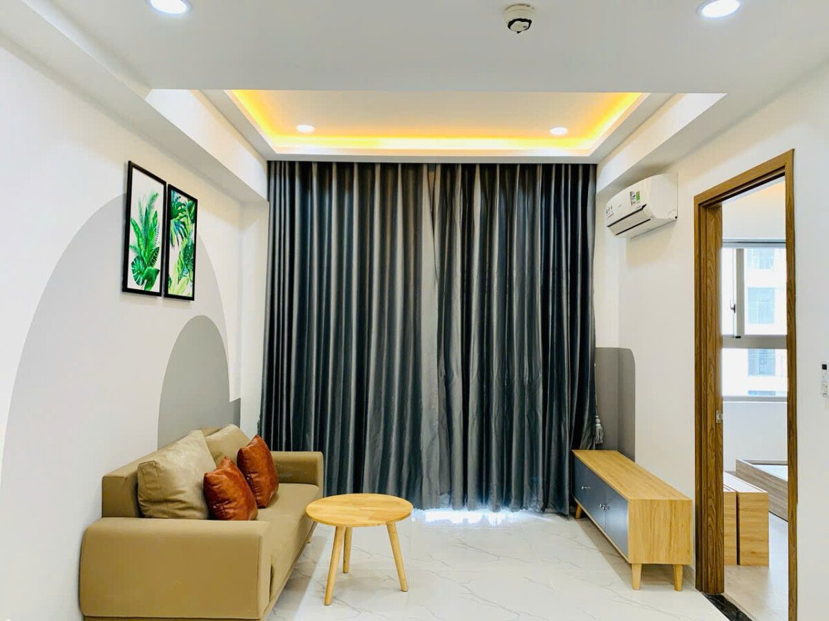 ban can ho saigpn south residences 1 - Chuyển nhượng căn hộ Saigon South Residences. DT 71m2 Nhà mới decor- Nội thất mới- 2 Phòng-2wc Lầu cao vút- Giá 5.990 Tỷ