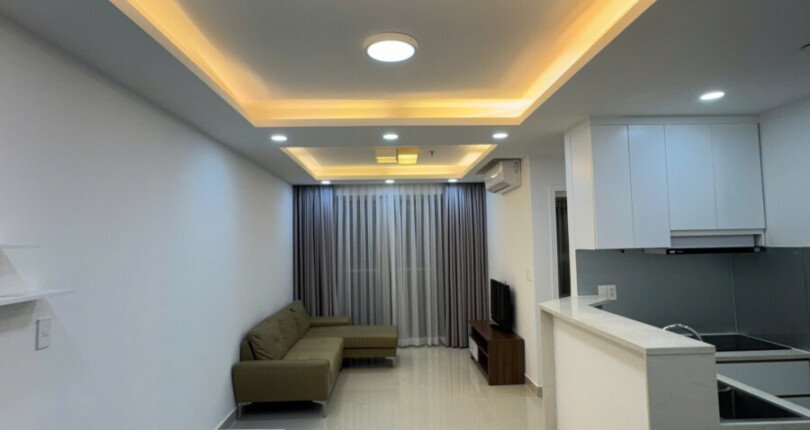Bán gấp căn hộ Scenic Valley 1. DT 71m2 Nhà đẹp- tone trắng- 2 Phòng-2wc- sổ sẵn công chứng nhanh. Giá 6.550 Tỷ