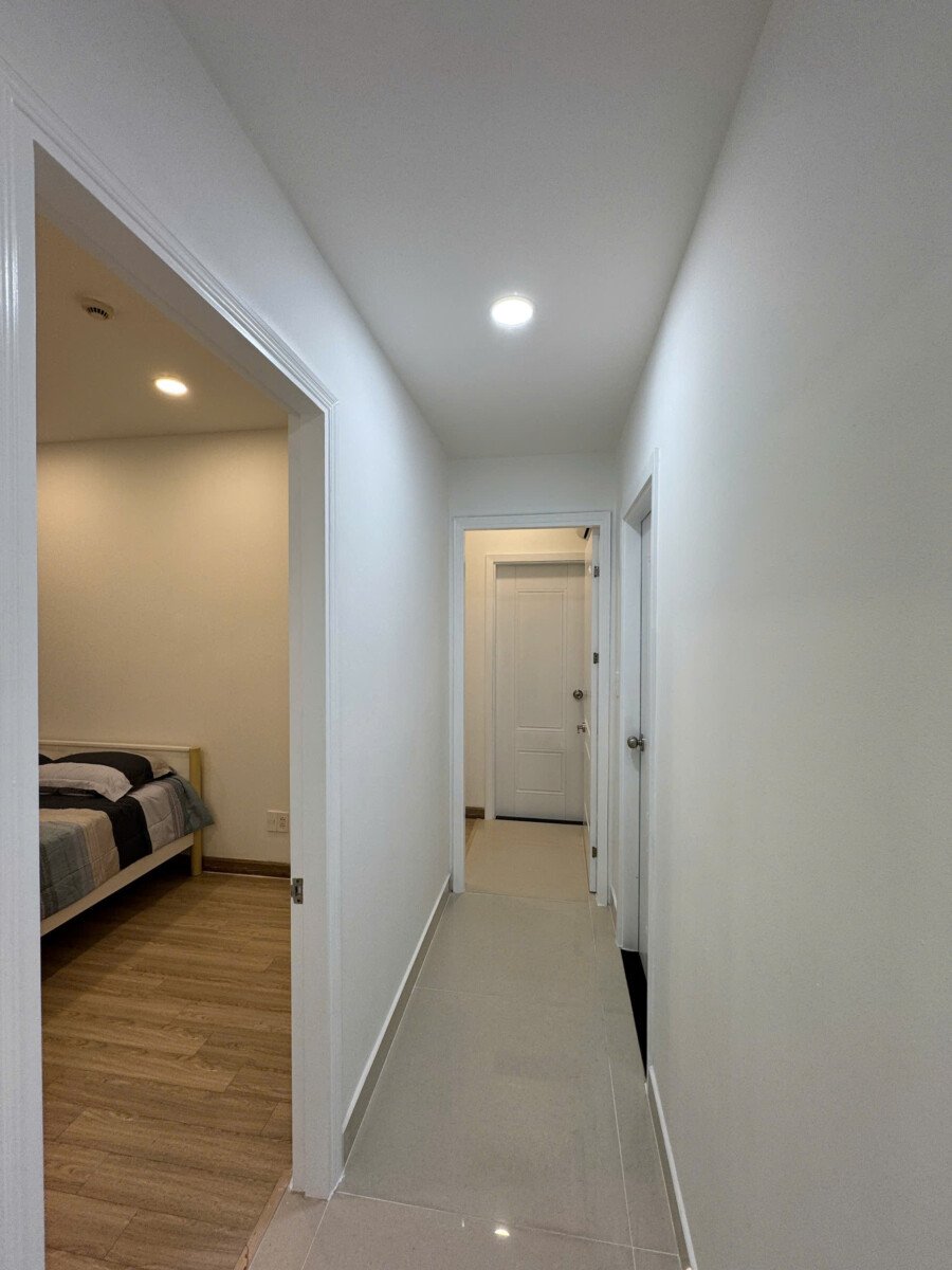 ban can ho scenic valley 1 5 - Bán gấp căn hộ Scenic Valley 1. DT 71m2 Nhà đẹp- tone trắng- 2 Phòng-2wc- sổ sẵn công chứng nhanh. Giá 6.550 Tỷ