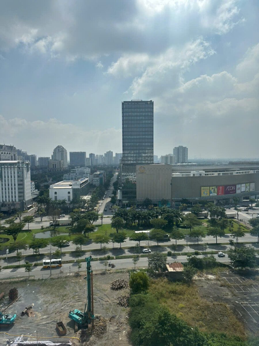 ban can ho scenic valley 2 19 - Bán nhanh căn hộ Scenic Valley 2. DT 77m2 Nhà đẹp- Lầu cao- đã có sổ kèm ô xe trệt- 2 Phòng-2wc- Giá 7.2 Tỷ