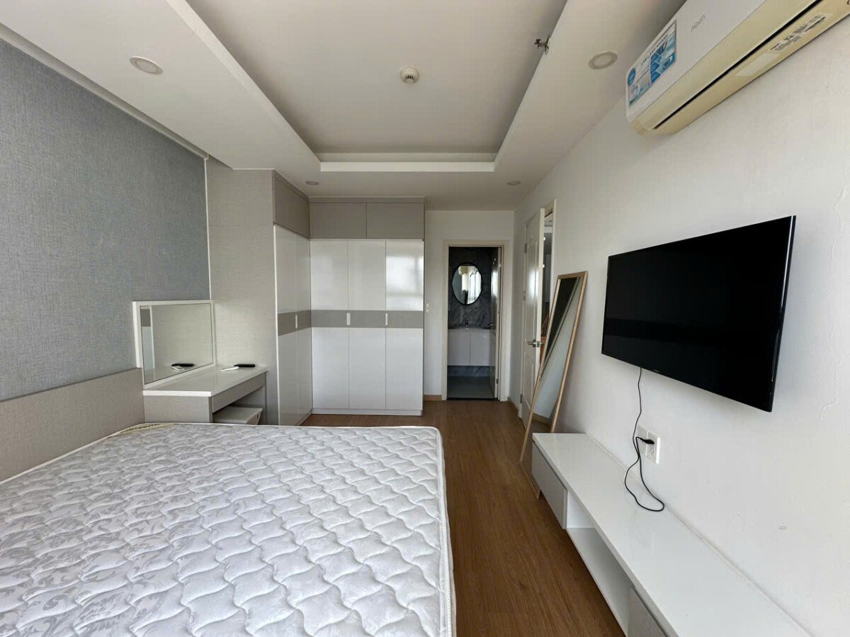 ban can ho scenic valley 2 8 - Bán nhanh căn hộ Scenic Valley 2. DT 77m2 Nhà đẹp- Lầu cao- đã có sổ kèm ô xe trệt- 2 Phòng-2wc- Giá 7.2 Tỷ