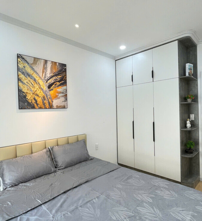 ban can ho sky garden 1 3 675x738 - Bán căn hộ đẹp tại Sky Garden 2. DT 71m2 Nhà đẹp- 2 Phòng ngủ- 1wc- Nội thất đầy đủ như hình- Giá bán 5.2 Tỷ