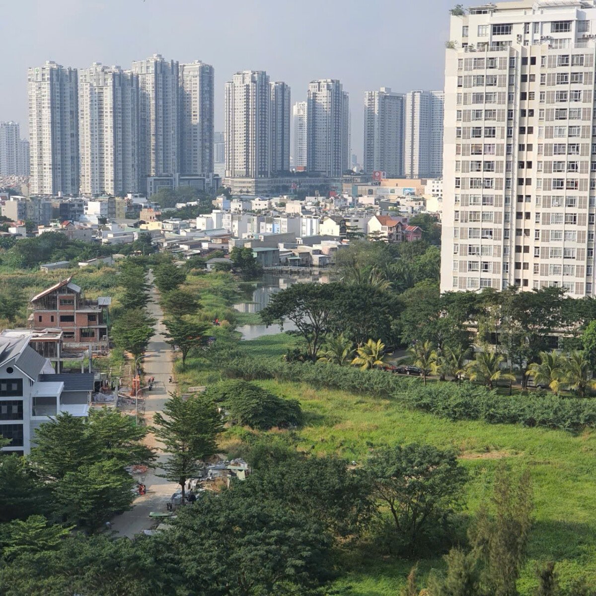 ban can ho sky garden 2 1 4 - Bán gấp căn hộ Sky garden 2. Căn góc 91m2 Thiết kế 3 Phòng-2wc- View trực diện hồ bơi- Giá bán 6.5 Tỷ